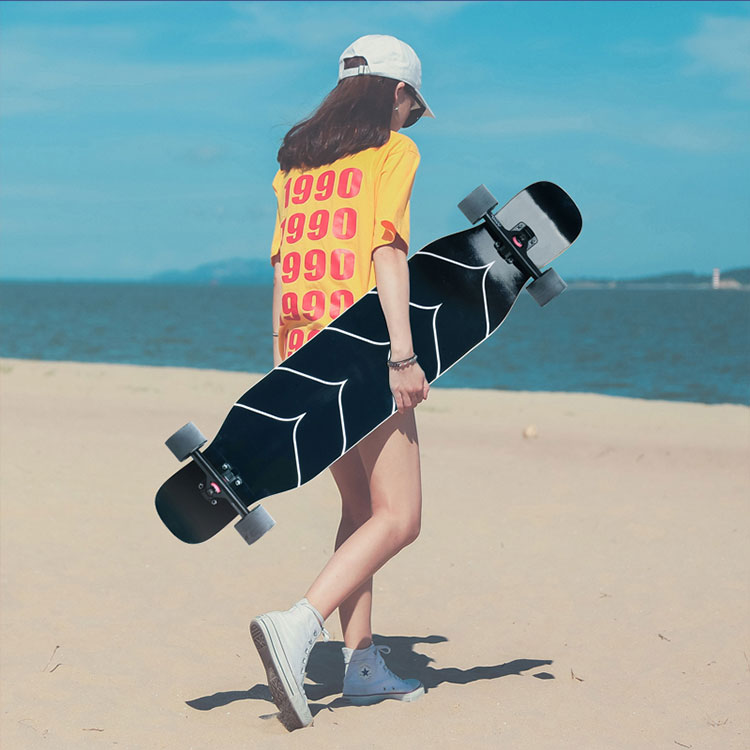 Piegatura a 4 ruote skateboard intelligenti